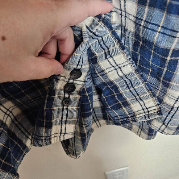 Eddie Bauer Plaid Button Down Shirt - Picture 6 of 7